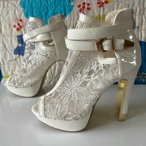 paolo russoto gold & white nylon lace platform heels / size 5